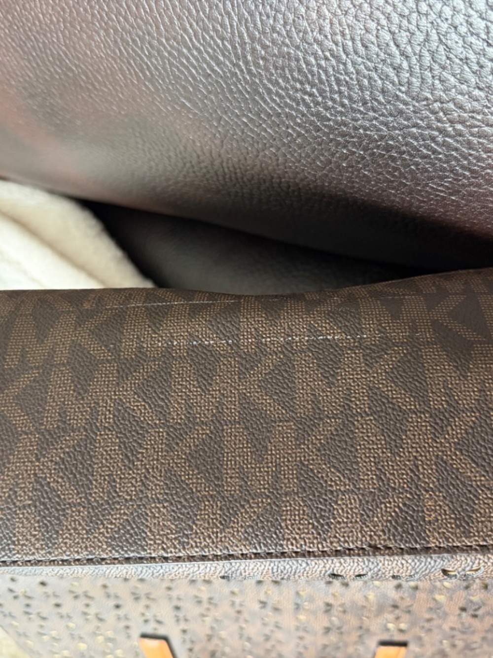 Handbag - Picture 2 of 5